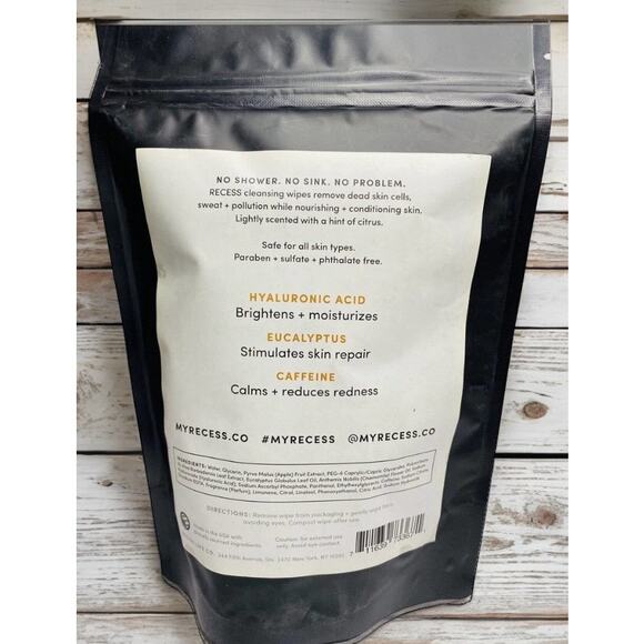 2 Packs RECESS FACE 101 Cleansing Wipes New Sealed - Picture 2 of 5